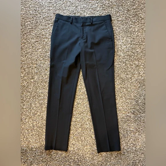 2 piece Express Suit - Picture 6 of 9